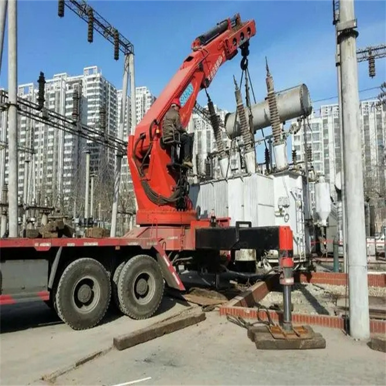 贡井就近吊车出租|工地厂房吊装设备租赁|24小时高效响应