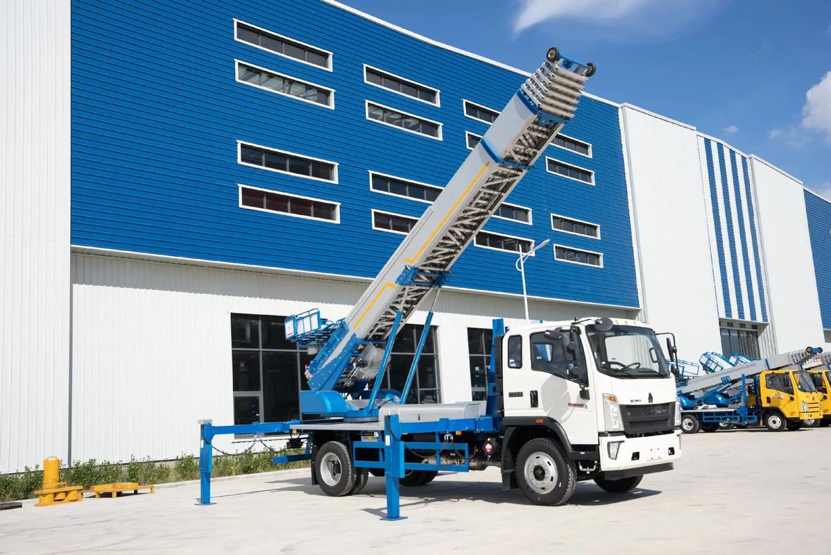 贡井小型云梯车上料车租赁多少钱