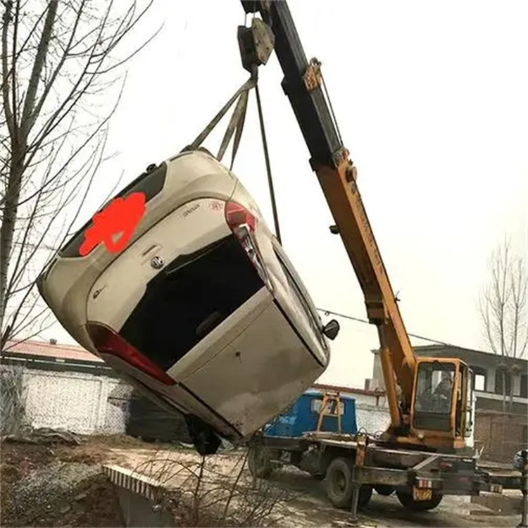 贡井随时待命，吊车24小时道路救援服务全解析