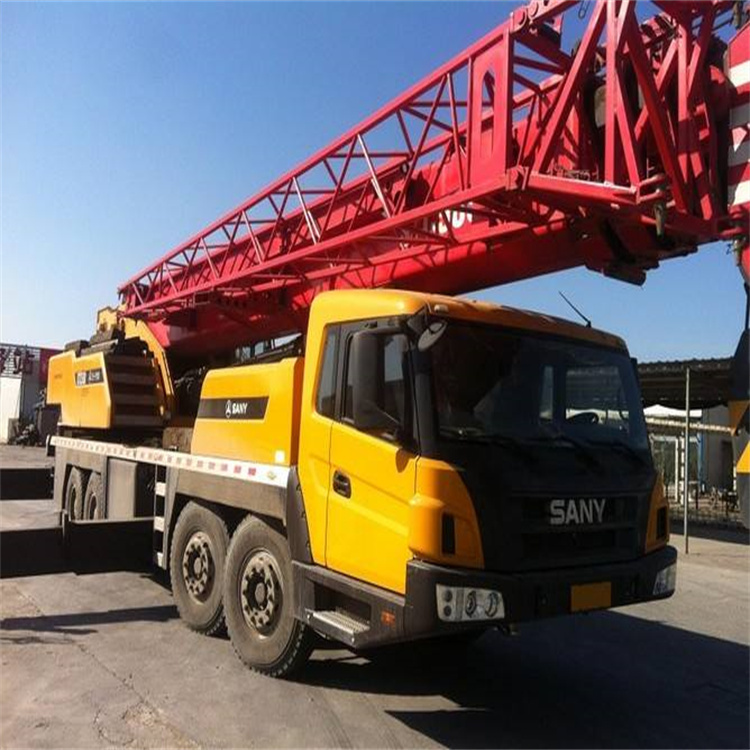 贡井吊车吊运注意事项