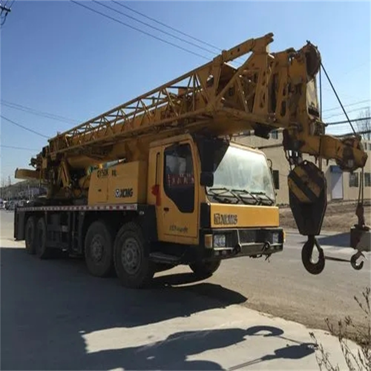 贡井哪里有专业吊车出租